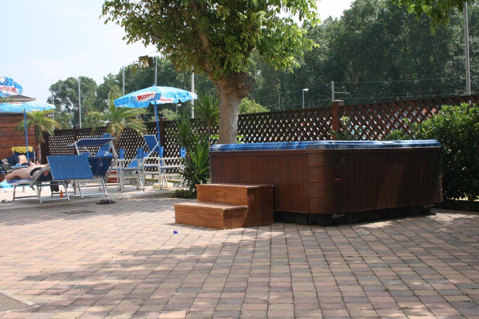 Hotel Viking Rimini Luaran gambar